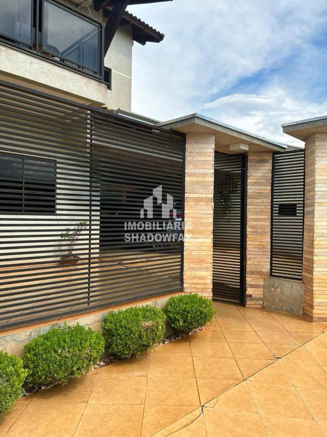 Casa, 3 quartos, 220 m² - Foto 2